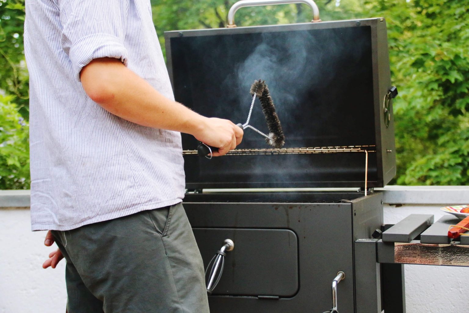 Can You Use Oven Cleaner On A Grill?