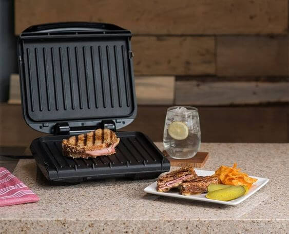 How to handle electric grills that are wet