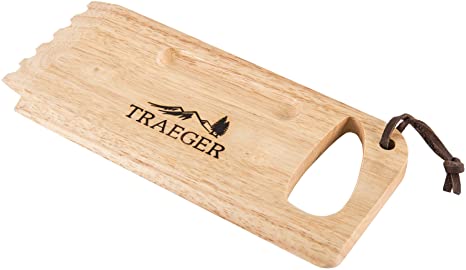 Traeger-Wooden-Grill-Grate-Scrape